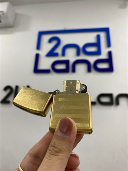 Zippo vân xước sọc 05/2015 - Màu vàng - Ngoại hình 98% - Body 1