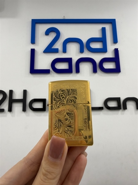Zippo Venetian 10/2023 - Màu vàng - Ngoại hình 98% - Body