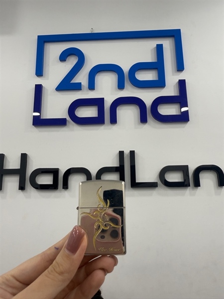 Zippo VineHeart 10/2011 - Màu bạc - Ngoại hình 97% - Body