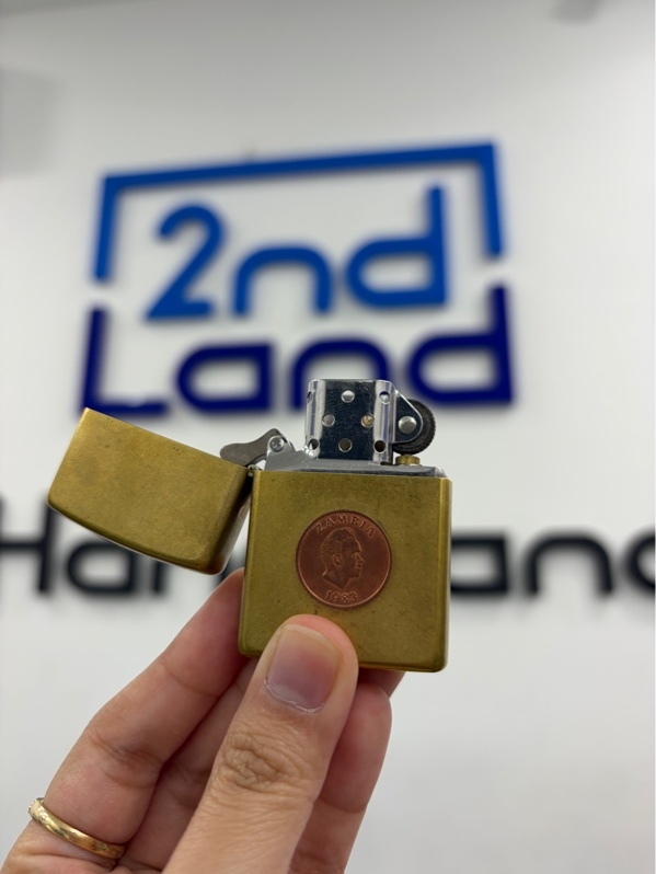 Zippo Zambia - 1983 - Màu vàng - Ngoại hình 98% - Bấc mới - Kèm hộp thiếc