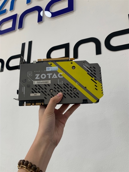 Zotac Geforce GTX1070 Mini 8GB 256BIT GDDR5 - Màu đen - Ngoại hình: 98% - Body 3