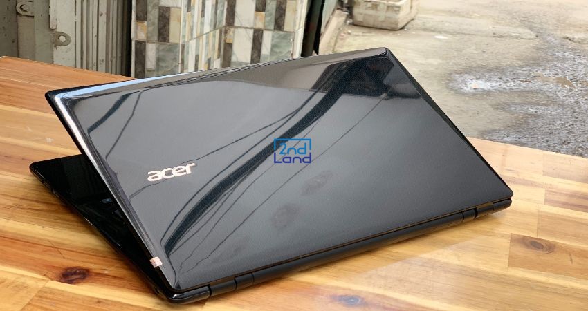 Laptop Acer cũ 1