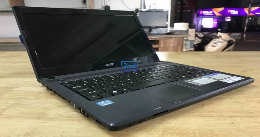 Laptop Acer cũ 2