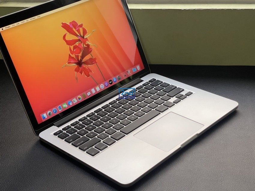 Macbook Pro 13 inch 2015 cũ