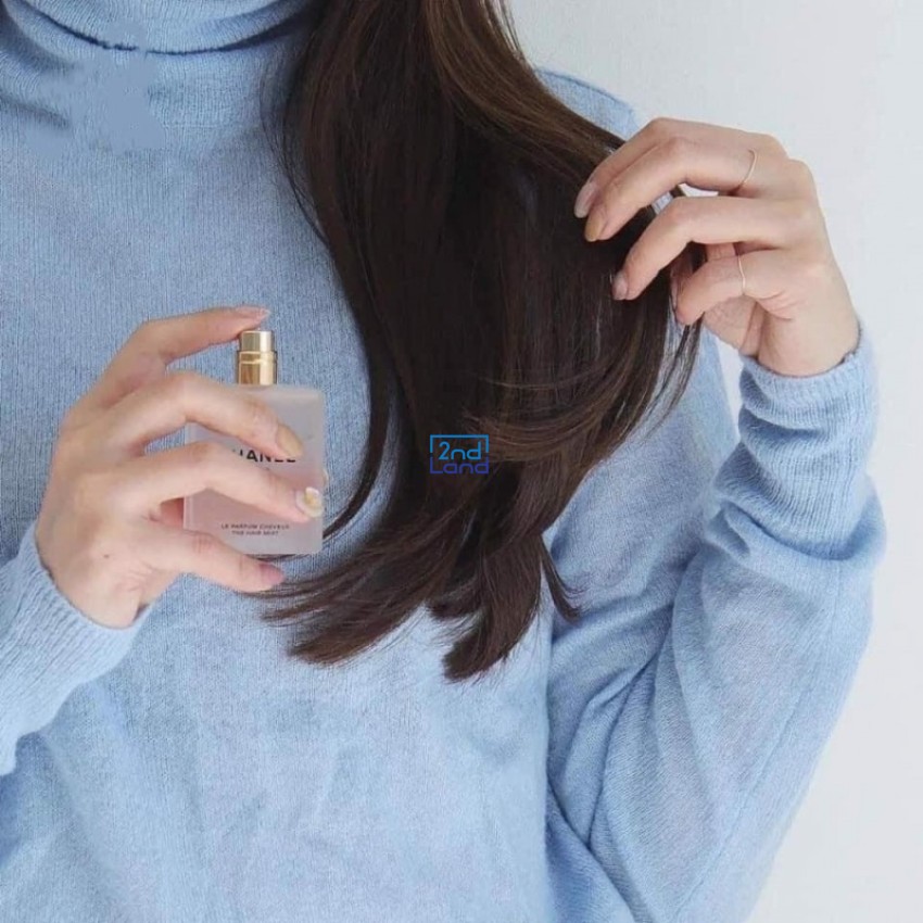 Có nên xịt nước hoa lên tóc 6