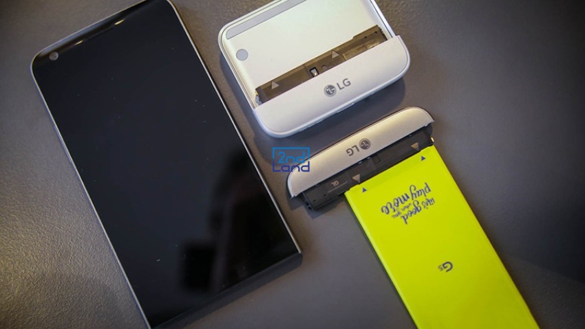 Điện thoại độc lạ 8