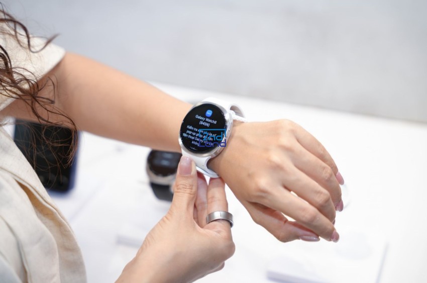 Đồng hồ Samsung Watch 8 cũ 6