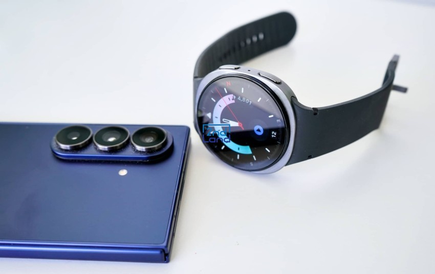 Đồng hồ Samsung Watch 8 cũ 8