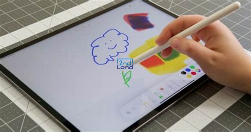 iPad cũ dùng để vẽ 6