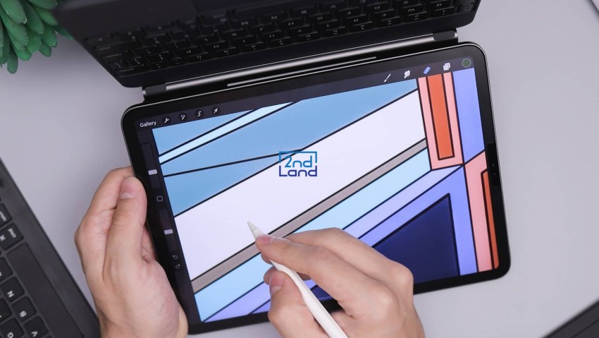 iPad cũ dùng để vẽ 2