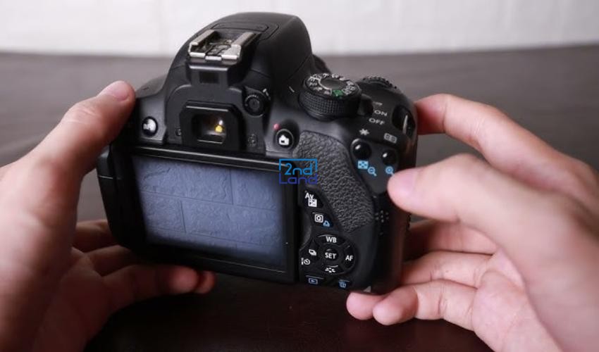 Máy ảnh Canon EOS 700D cũ 14