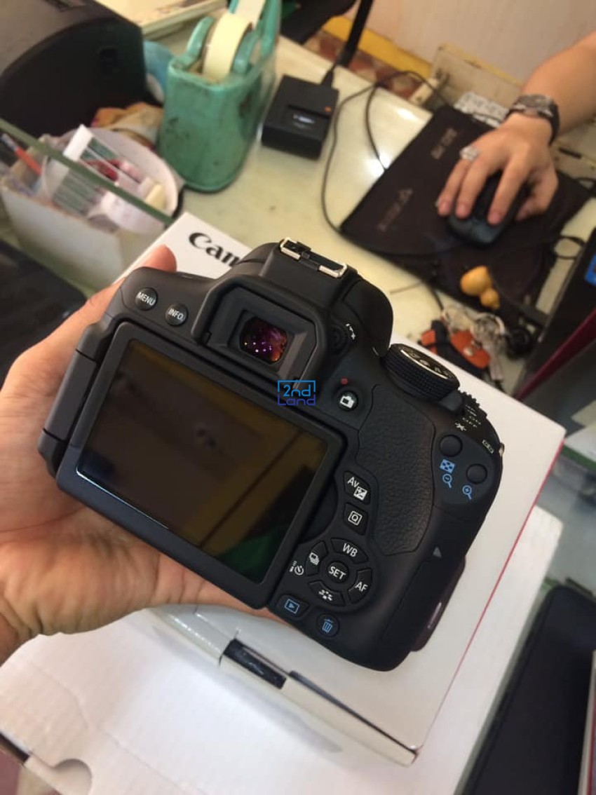 Máy ảnh Canon EOS 750D cũ 2