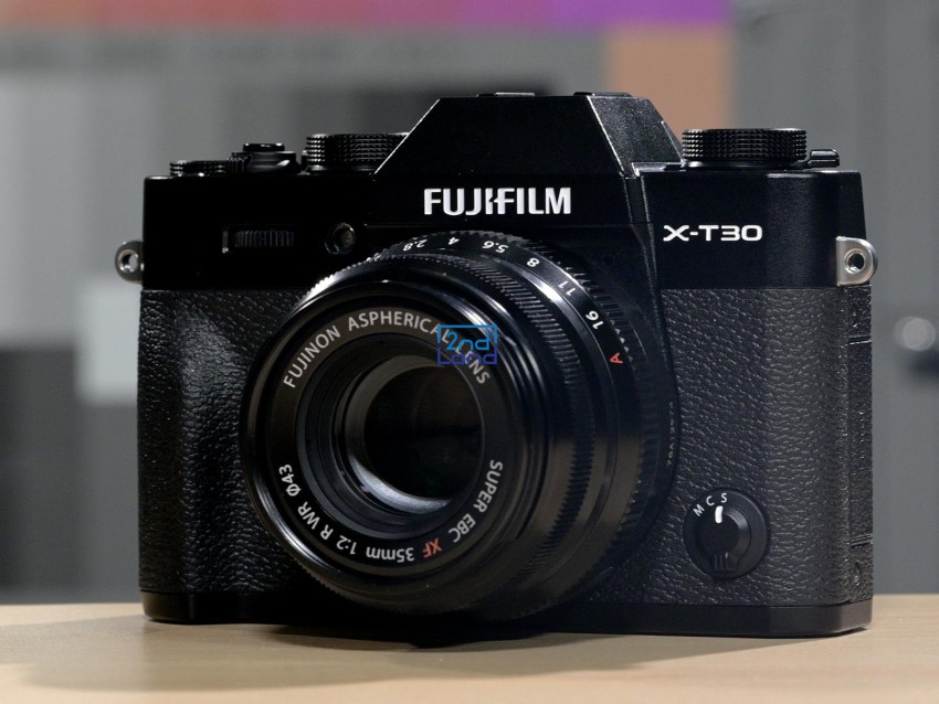 Máy ảnh Fujifilm cũ 1