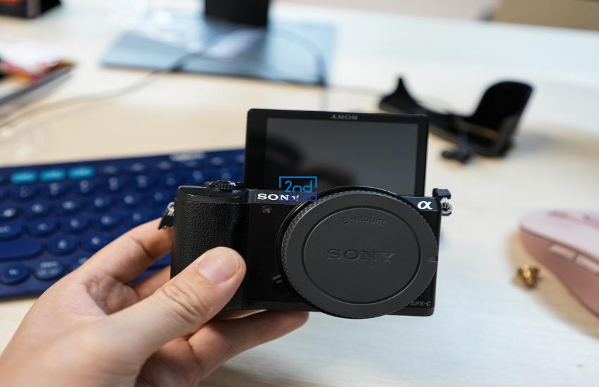 Máy ảnh Sony A5100 cũ 4