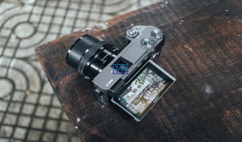 Máy ảnh Sony A6000 cũ 2