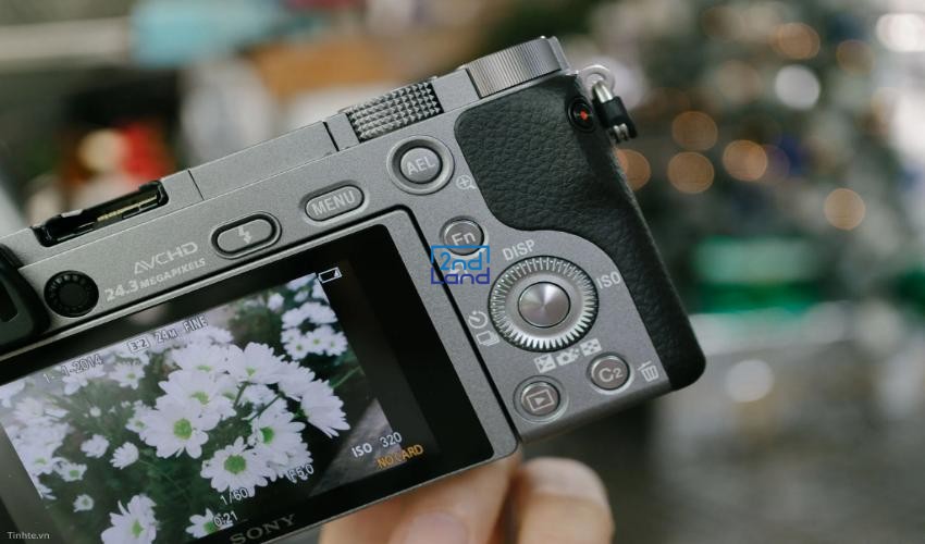 Máy ảnh Sony A6000 cũ 4