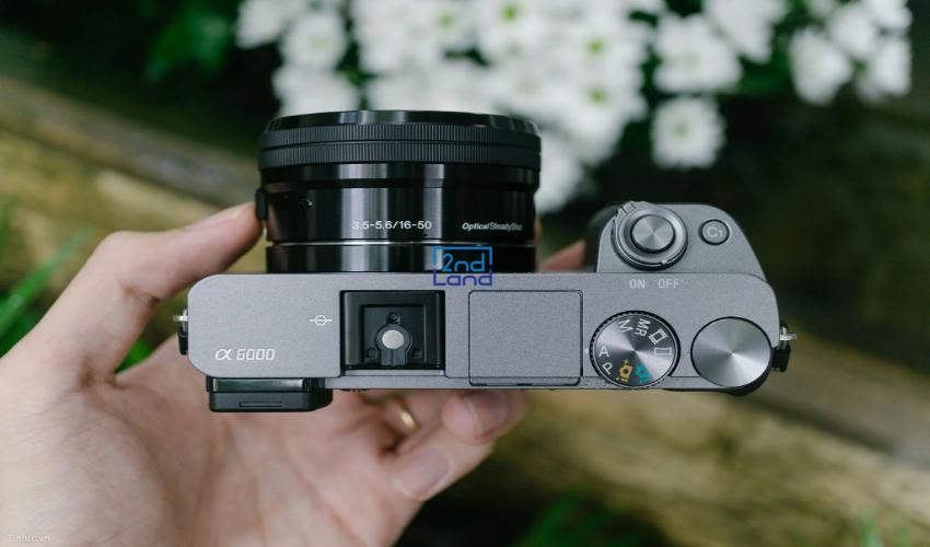 Máy ảnh Sony A6000 cũ 6