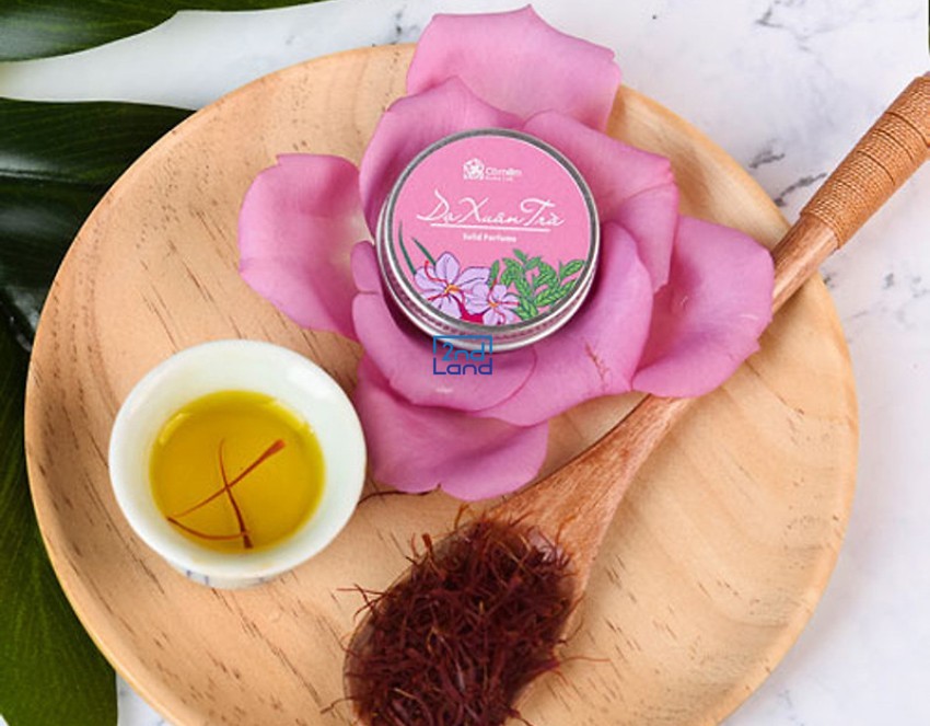 Nước hoa khô là gì? 10