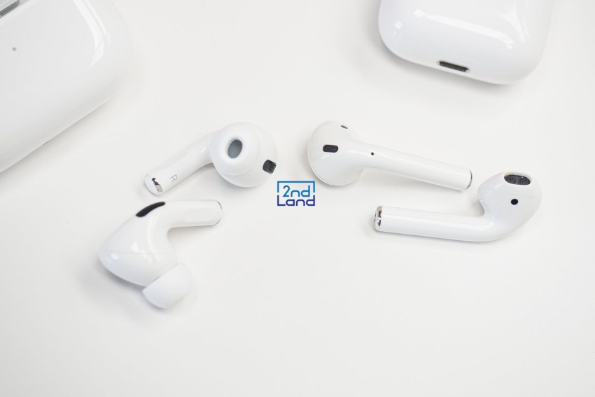 Phụ kiện iPhone nên có 12