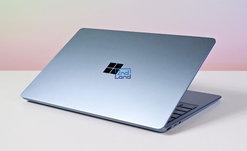 So sánh macbook và laptop windows 10